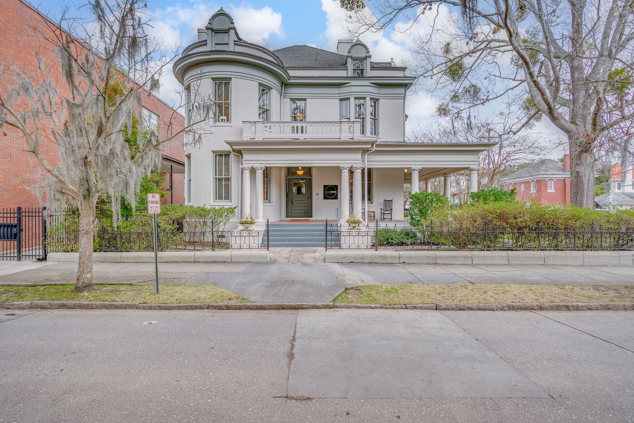 28 E 35th St, Savannah, GA for sale Primary Photo- Image 1 of 1