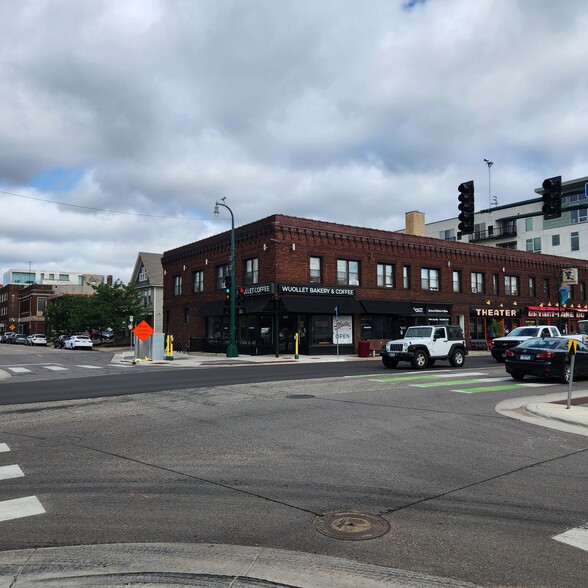 810-822 W Lake St, Minneapolis, MN for lease - Building Photo - Image 2 of 4