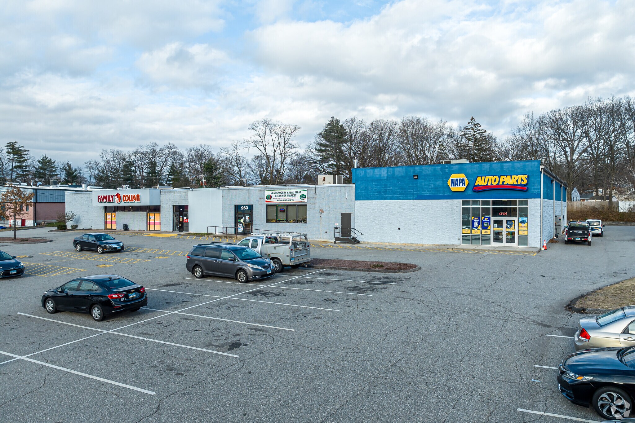 261-267 Broad St, Manchester, CT for sale Primary Photo- Image 1 of 1