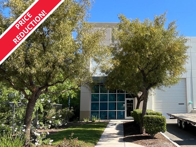 28301-28315 Constellation Rd, Valencia, CA for lease - Building Photo - Image 1 of 8