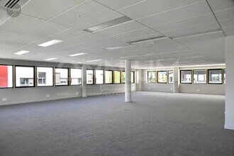 Office in Dardilly for lease Interior Photo- Image 1 of 6