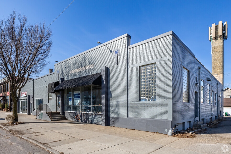 2720-2728 S Lyndale Ave, Minneapolis, MN for lease - Primary Photo - Image 1 of 16