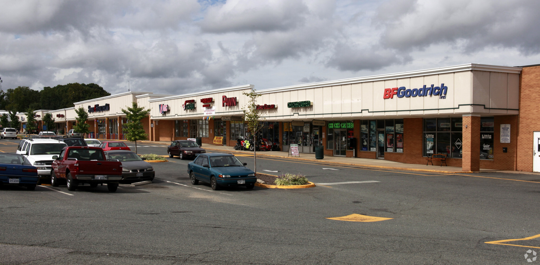 5041 Jefferson Davis Hwy, Fredericksburg, VA for lease Primary Photo- Image 1 of 18