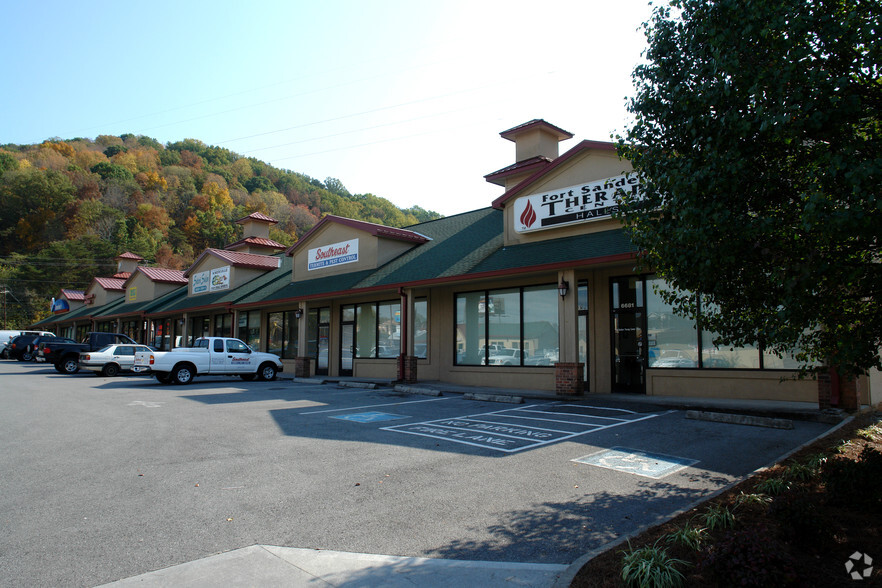 6667 Maynardville Hwy, Knoxville, TN for lease - Primary Photo - Image 1 of 13