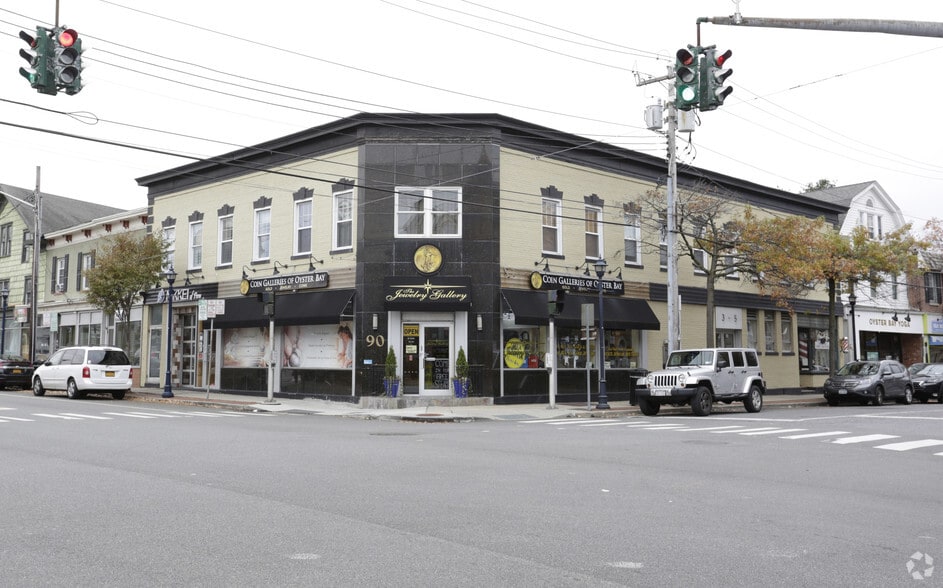 3-5 Audrey Ave, Oyster Bay, NY for lease - Primary Photo - Image 1 of 2