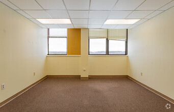 10 Ferry St, Concord, NH for lease Interior Photo- Image 2 of 5