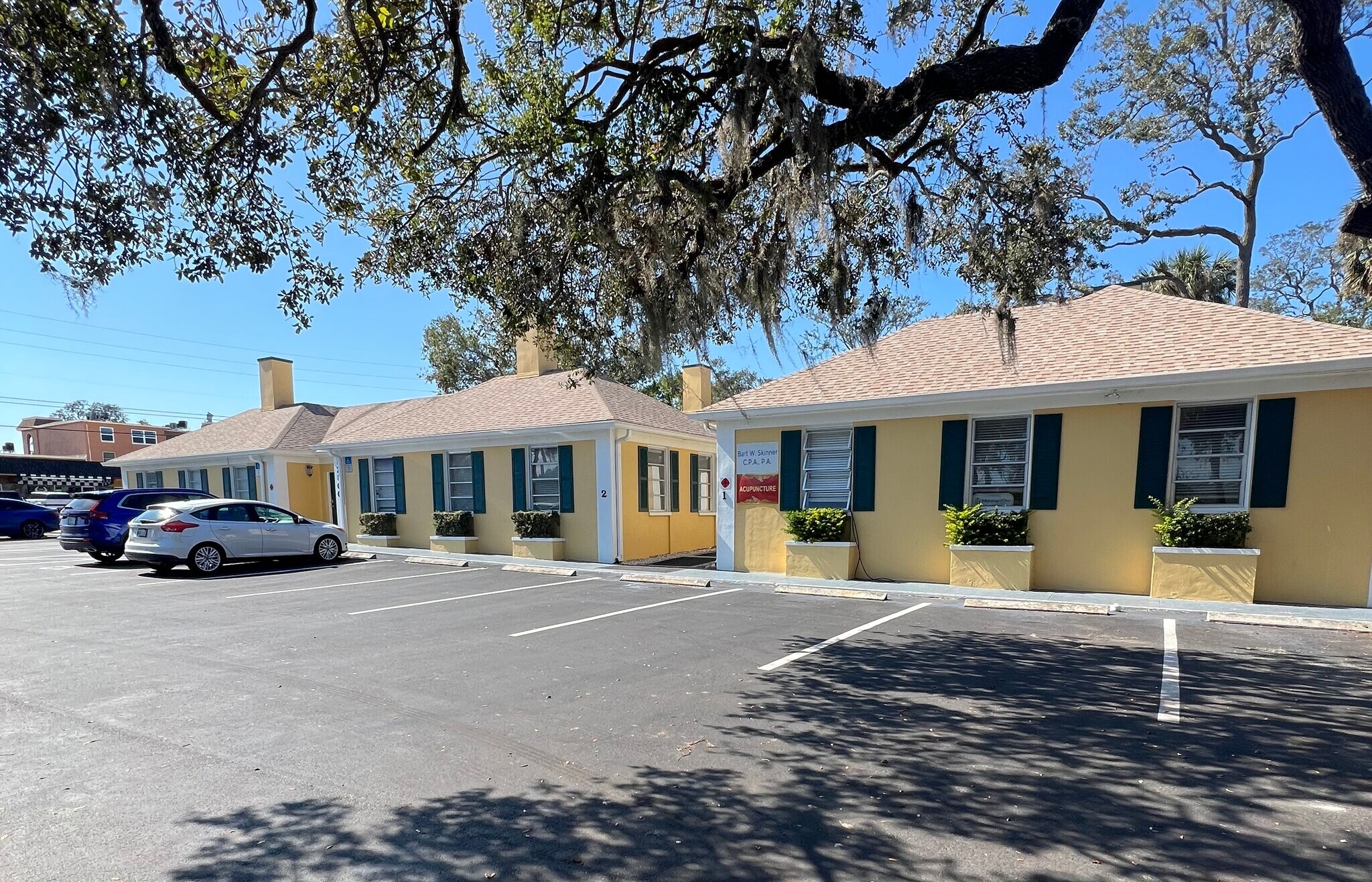 12800 Indian Rocks Rd, Largo, FL for lease Building Photo- Image 1 of 4