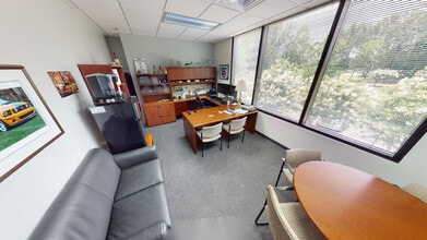 5025 Bradford Dr, Huntsville, AL for lease Interior Photo- Image 2 of 5