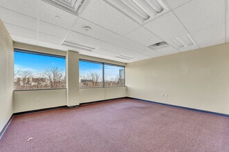 2200 Fletcher Ave, Fort Lee, NJ for lease Interior Photo- Image 2 of 9