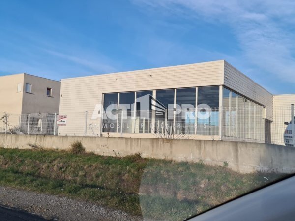 Flex in Perpignan for lease - Building Photo - Image 2 of 4