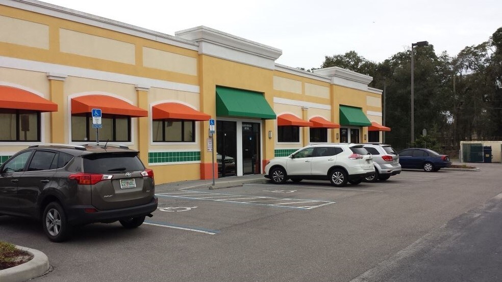 220 Alafaya Woods Blvd, Oviedo, FL 32765