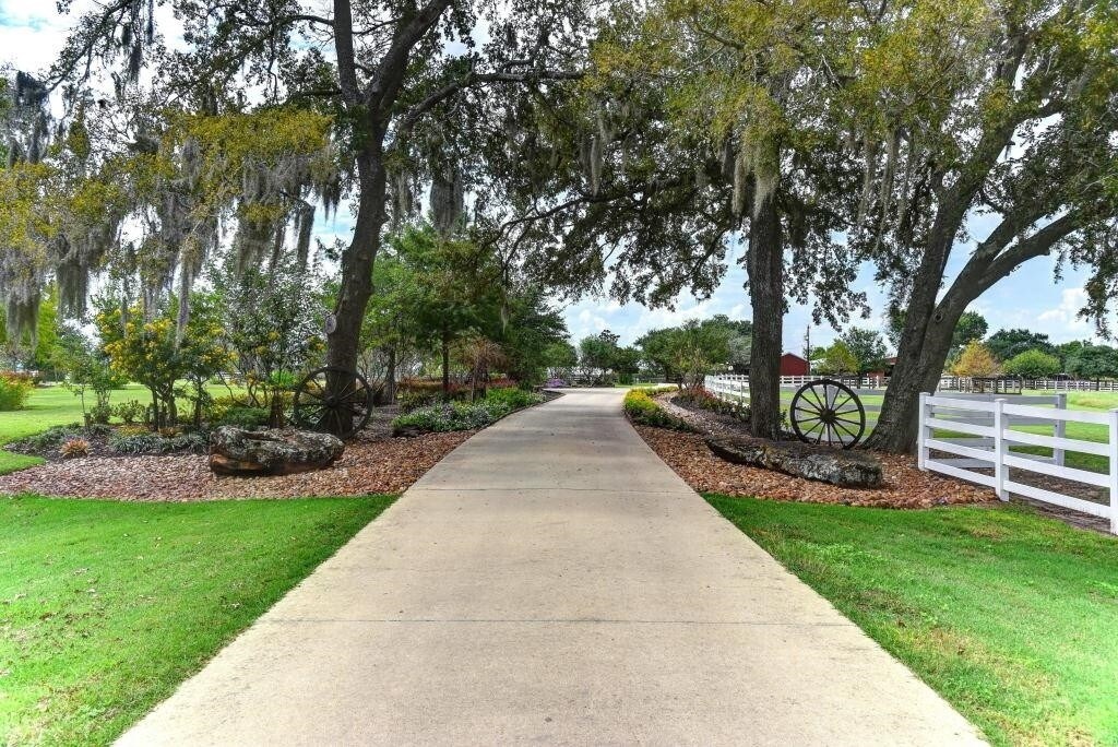 12379 FM 149 Rd, Montgomery, TX for sale Primary Photo- Image 1 of 1