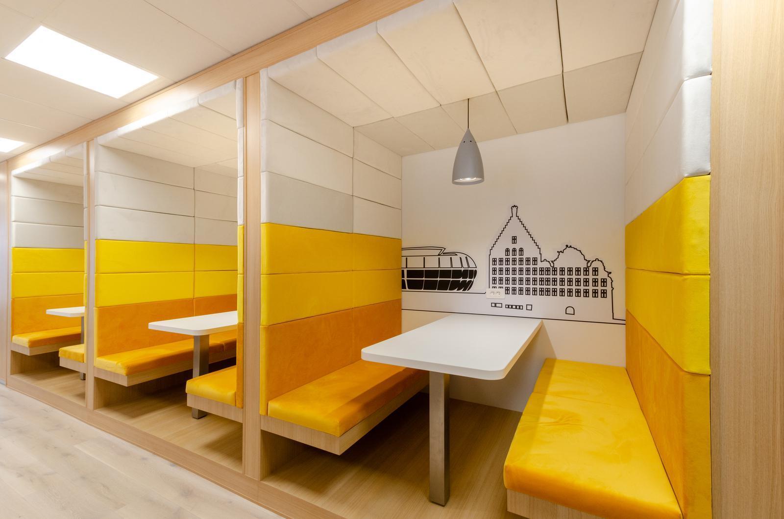 Office in for lease Interior Photo- Image 1 of 6