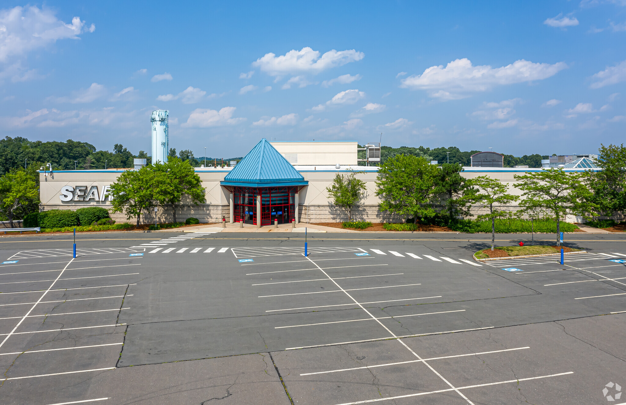 190 Buckland Hills Dr, Manchester, CT for lease Primary Photo- Image 1 of 7