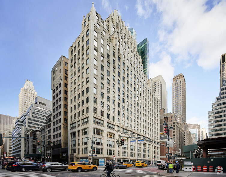 400 Madison Ave, New York, NY 10017 - Retail For Lease | LoopNet