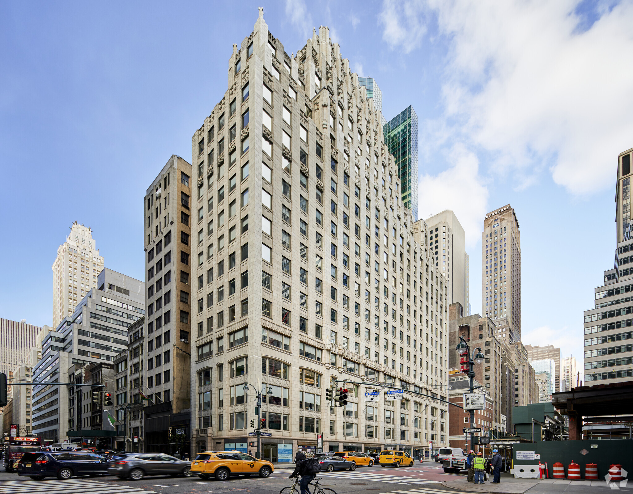 400 Madison Ave, New York, NY for lease Primary Photo- Image 1 of 12