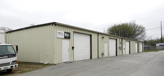 318 Dallas Dr, Denton TX - Warehouse