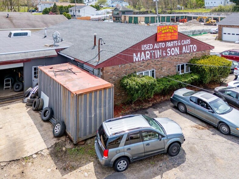 48 Mayer St, Westerly, RI 02891 MARTIN AND SONS AUTO SALVAGE