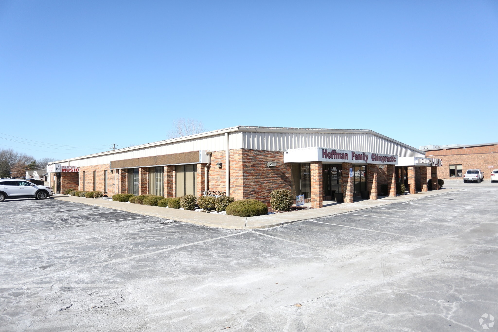 355 Mid Rivers Mall Dr, Saint Peters, MO for sale Building Photo- Image 1 of 7