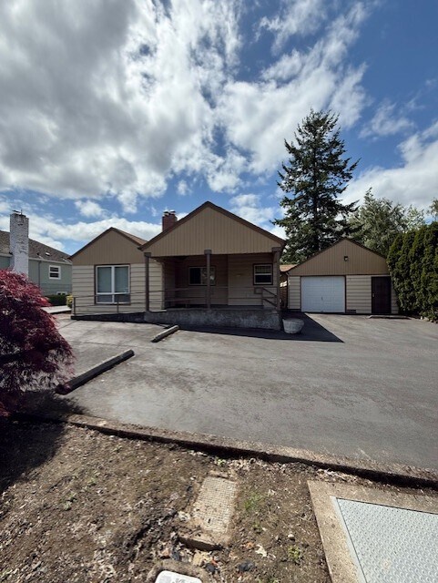 4245 SW 109th Ave, Beaverton, OR for lease Primary Photo- Image 1 of 26