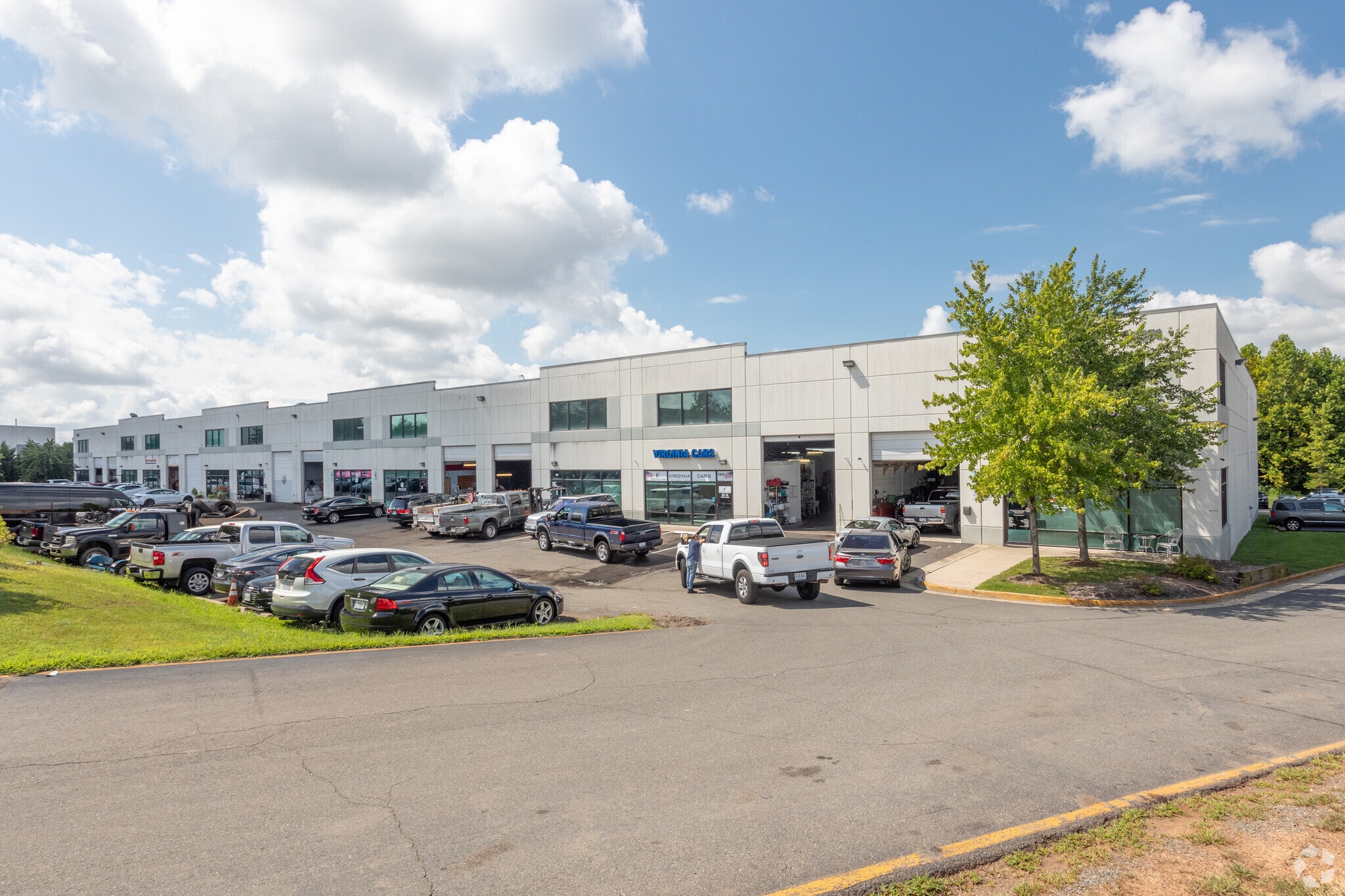 23571 Pebble Run Pl, Sterling, VA for lease Primary Photo- Image 1 of 3