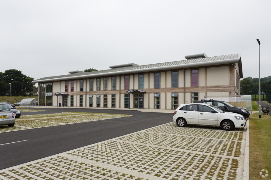 Newlands Way, Bradford for lease - Building Photo - Image 3 of 3