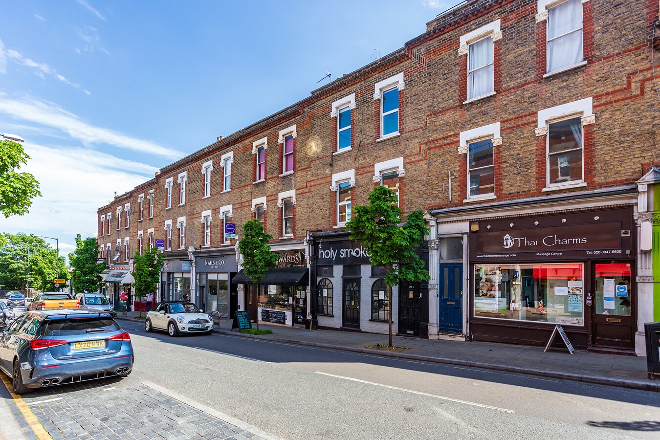 923 Leopold Rd, London, SW19 7BB