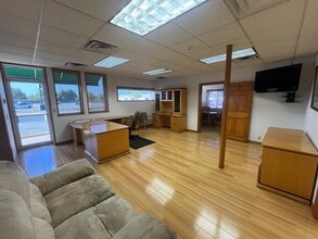 400 E St Elmo Rd, Austin, TX for lease Interior Photo- Image 2 of 11