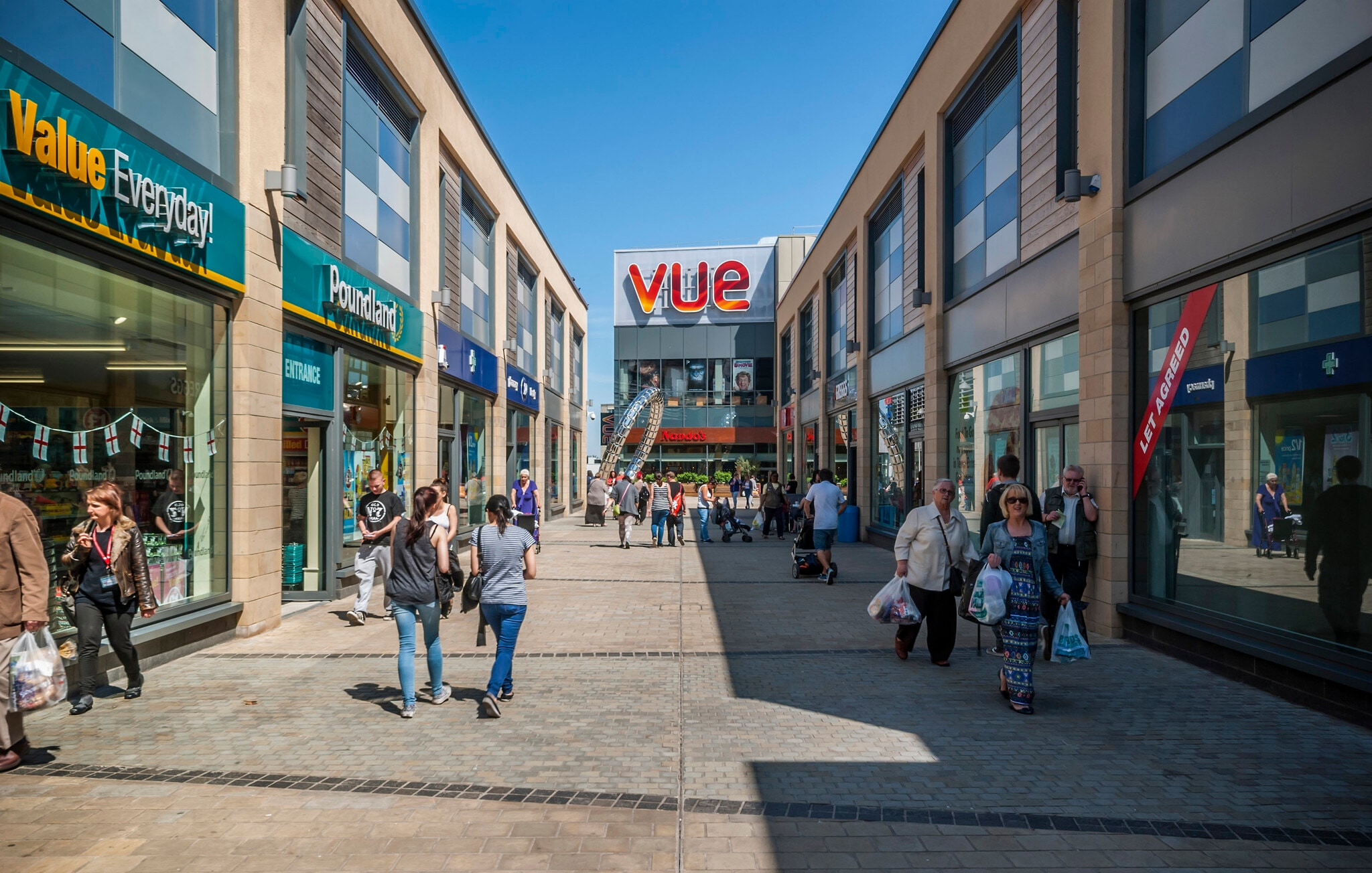 Trinity Sq, Gateshead for lease Building Photo- Image 1 of 1