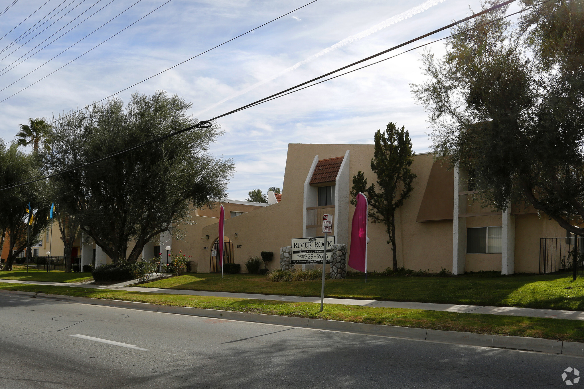 801 W Stetson Ave, Hemet, CA for sale Primary Photo- Image 1 of 1