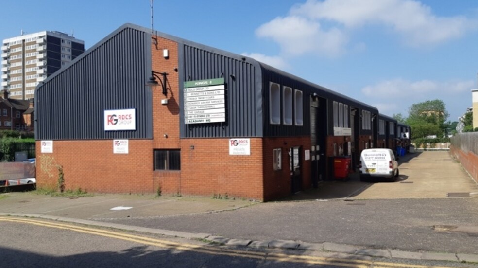 8 St James Rd, Brentwood for sale - Building Photo - Image 1 of 1