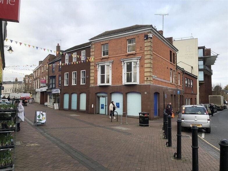 24-25 Bridge St, Spalding for lease - Building Photo - Image 1 of 10