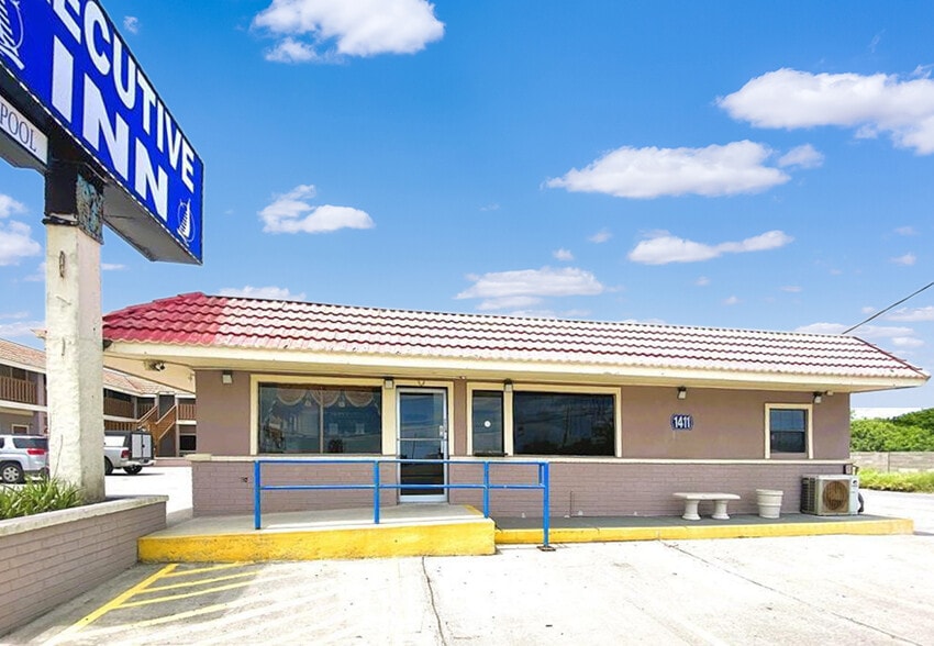 1411 TX-100, Laguna Vista, TX for sale - Building Photo - Image 1 of 8