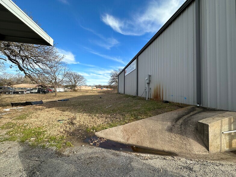 12217 J Rendon Rd, Burleson, TX for sale - Primary Photo - Image 1 of 1
