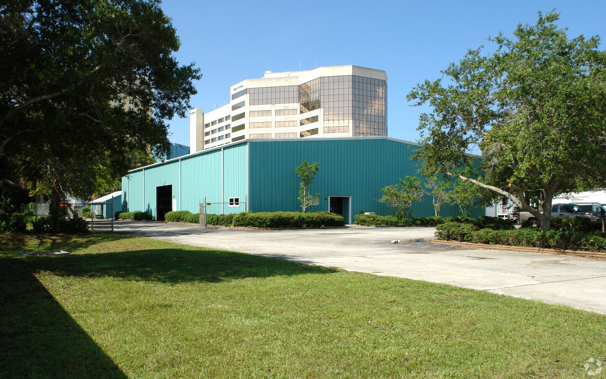 633 Drew St, Clearwater, FL for sale Primary Photo- Image 1 of 1