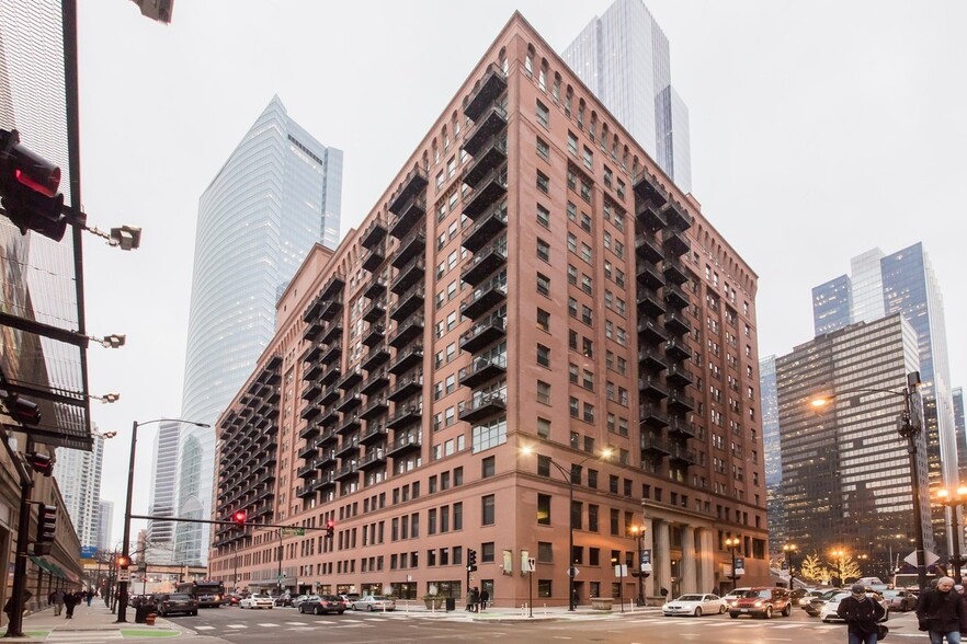 440 W Randolph St, Chicago, IL for sale - Primary Photo - Image 1 of 8