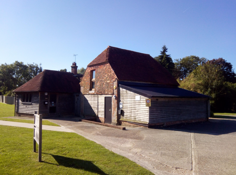 Worthing Rd, West Grinstead for lease - Building Photo - Image 1 of 3