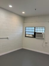13280 NW 43rd Ave, Opa Locka, FL for lease Interior Photo- Image 2 of 13