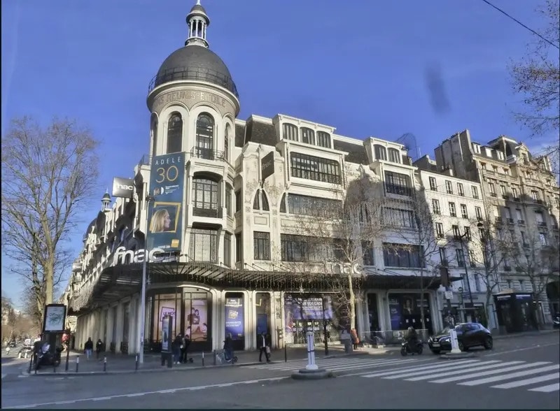 Office in Paris for sale Building Photo- Image 1 of 14