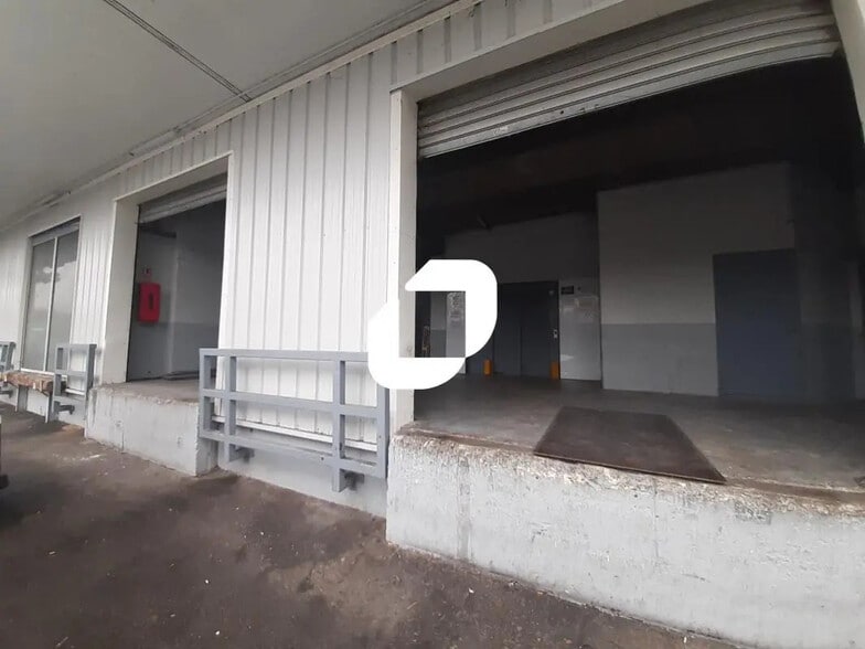 Flex in Rosny-sous-Bois for lease - Building Photo - Image 3 of 9