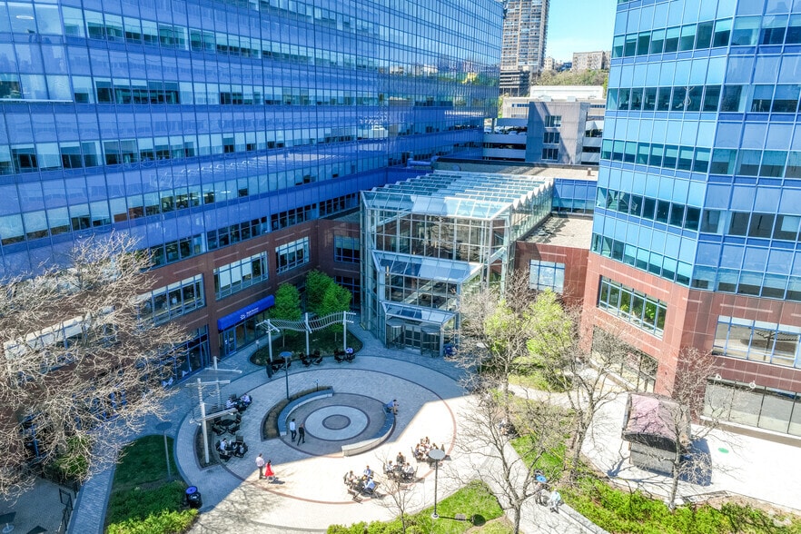 1200 Harbor Blvd, Weehawken, NJ for lease - Primary Photo - Image 1 of 9