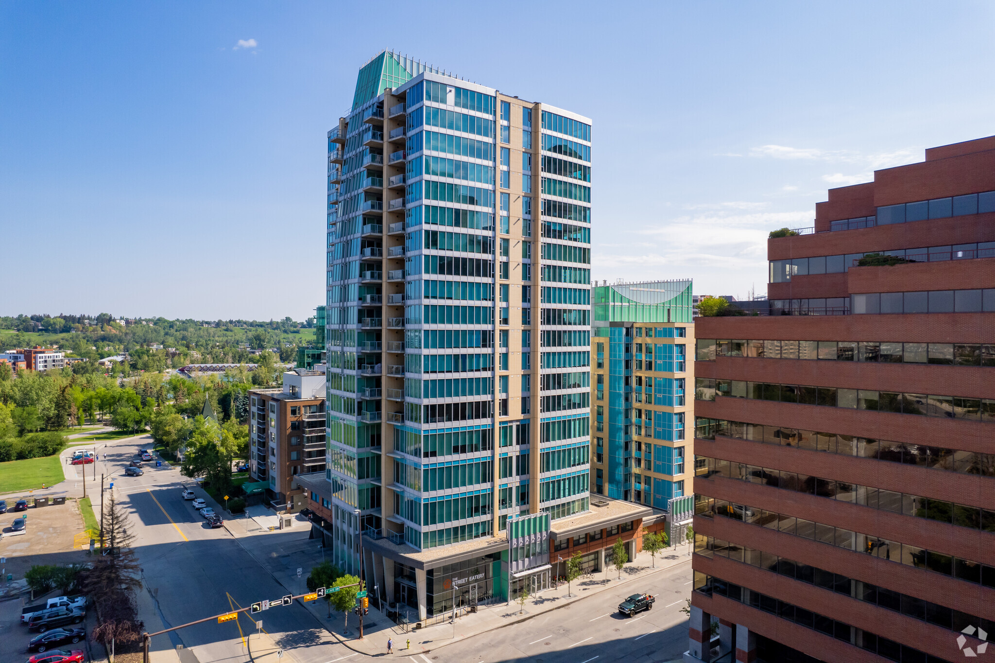 888 4th Ave SW, Calgary, AB for sale Building Photo- Image 1 of 35