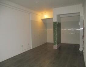 High St, Bedford for lease Interior Photo- Image 2 of 2