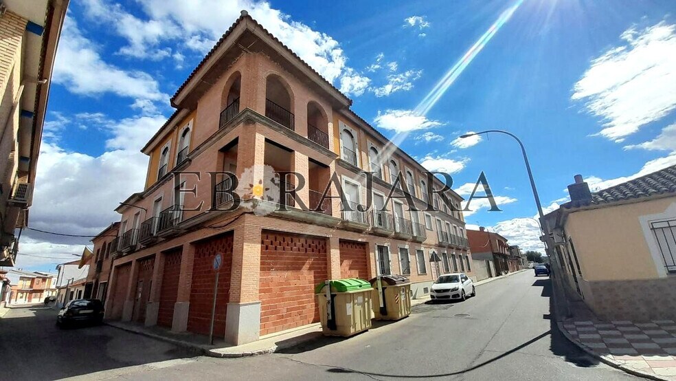 Multifamily in Malpica de Tajo, Toledo for sale - Building Photo - Image 1 of 4