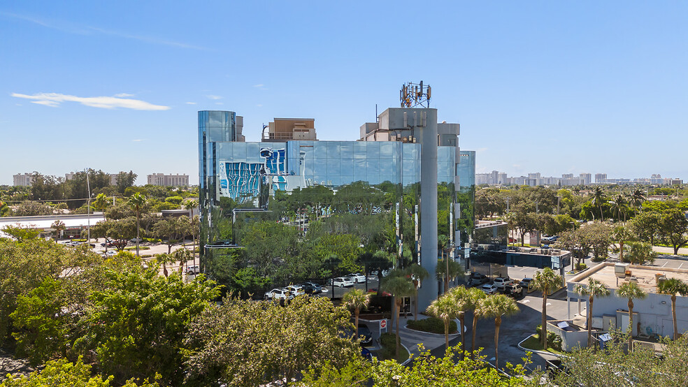 6245 N Federal Hwy, Fort Lauderdale, FL for lease - Aerial - Image 2 of 4