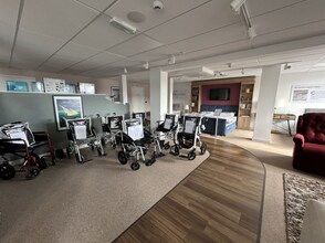 Strode Rd, Plymouth for lease Interior Photo- Image 2 of 8