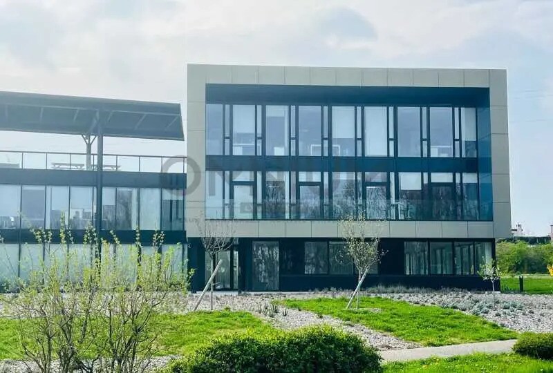 Office in Limonest for lease - Building Photo - Image 1 of 23