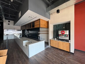 2476-2510 Commons Blvd, Beavercreek, OH for lease Interior Photo- Image 2 of 6