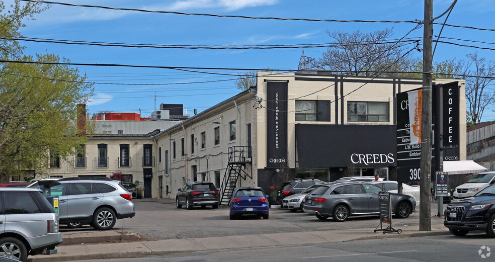 390 Dupont St, Toronto, ON M5R 1V9