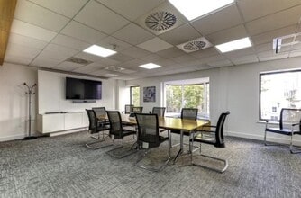 2 Hill St, Jersey for sale Interior Photo- Image 2 of 5